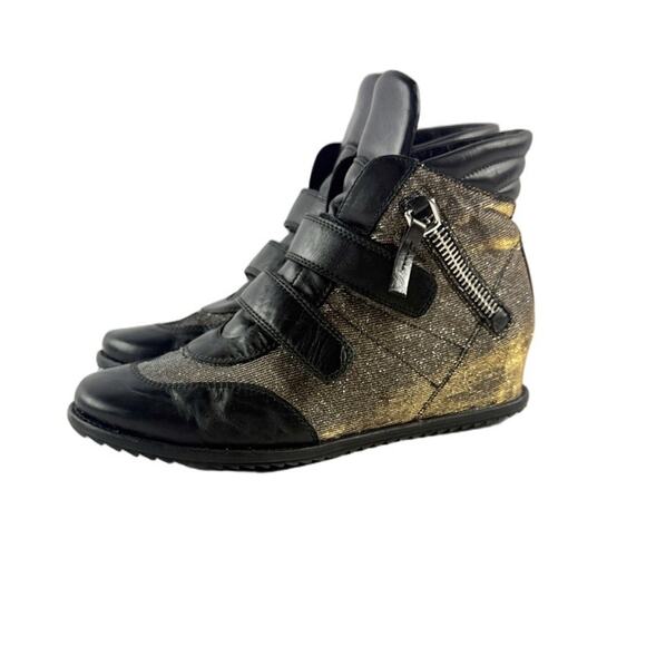 Stuart Weitzman Boots Women's Size 36.5 Black Leather/Gold Shimmer - Picture 1 of 8